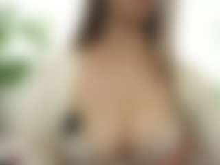 Live cam show with RowenaGossett - Tittyfuck on SquirtSoMuch