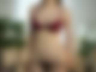 Live-Cam-Show mit RowenaGossett - Solo auf Camsoda