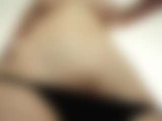 Live cam show with RowenaGossett - Ass Clapping on madthumbs