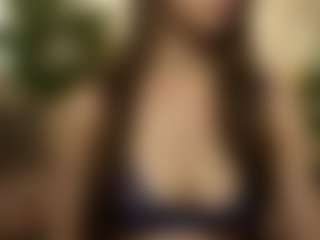 Live cam show with RowenaGossett - Blue Eyes on Camsoda