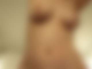 Live cam show with RowenaGossett - Solo on Porn Luv
