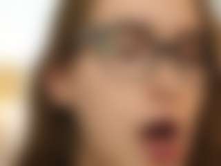 Live cam show with RowenaGossett - Solo on Camiplay Live