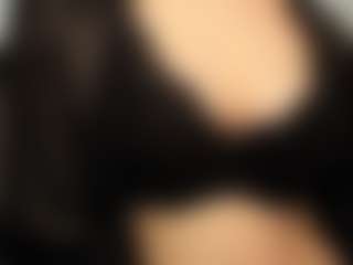 Live cam show with RowenaGossett - Solo on Camsoda