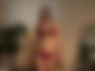 RowenaGossett's Live Sex Cam Show