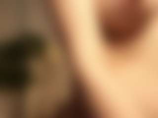 RowenaGossett's Live Sex Cam Show