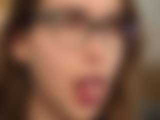 RowenaGossett's Live Sex Cam Show