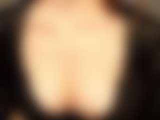RowenaGossett's Live Sex Cam Show