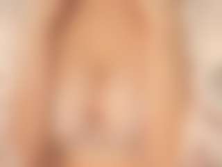 RowenaGossett's Live Sex Cam Show