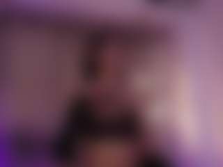 Live cam show with allison-alahia - Black Hair on Camiplay Live