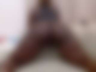 Live cam show with Darkqween23 - Legs on fuklive.com