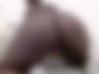 Darkqween23's Live Sex Cam Show