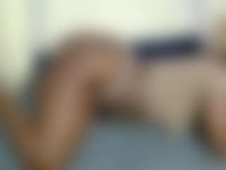 Live cam show with Darkqween23 - Legs on CamwithHer