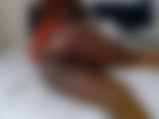 Live cam show with Darkqween23 - Legs on xheatlive.com