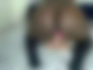 Darkqween23's Live Sex Cam Show