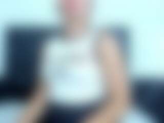 Evelynslut's Live Sex Cam Show