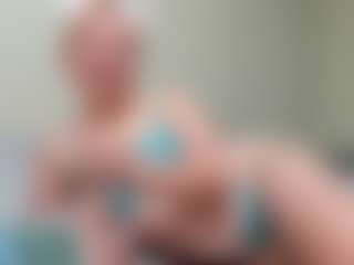 Live cam show with AniAndFrank - Red Hair Squirt on Camsoda