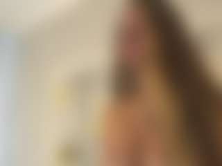 Live cam show with WhitneyFairleigh - Moaning on AdultVida.com