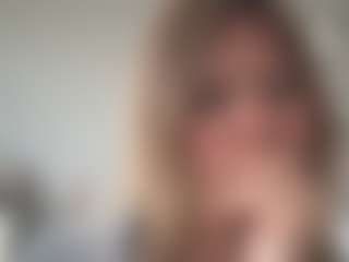 MillieDesire's Live Sex Cam Show