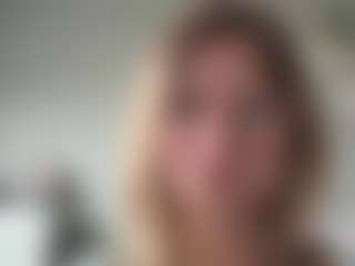Live cam show with MillieDesire - Joi on TeamSkeetLive