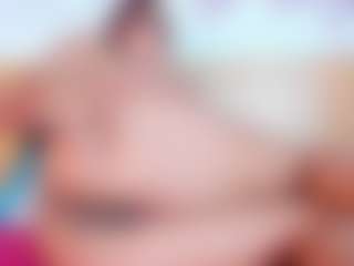 Live cam show with Sara-Collinnss - Red Hair on camgirlchat.live