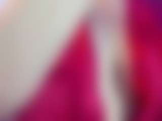 Live cam show with dollyzoe - Double Penetration on TeamSkeetLive