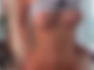 Live cam show with Scarlett - Striptease Asian on CamClone
