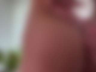Live cam show with Scarlett - Tease Asian on googirlz