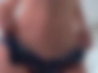 Live cam show with Scarlett - Brown Eyes Asian on Camsoda