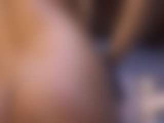 Live cam show with Ximenawilliamss - Mouth on CamClone