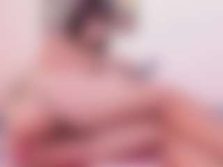 Live cam show with Ivanna-jackson - Bald on Free Soda