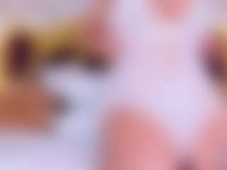 KendralHolson MILF webcam performer live streaming