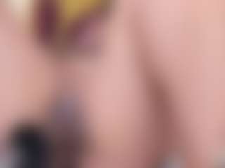 Live cam show with KendralHolson - Domination on Milf Play