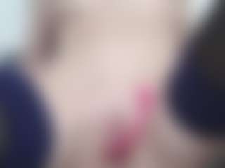 Live cam show with AnnaHotSquirt - Full Nudity on Hubzter Live