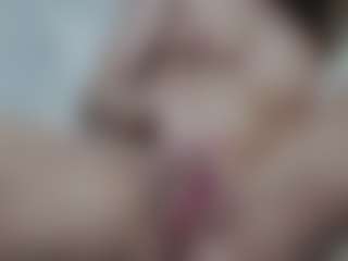 Live cam show with AnnaHotSquirt - Amateur on Camsoda