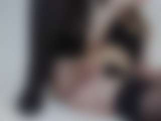 AnnaHotSquirt's Live Sex Cam Show