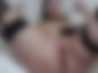 AnnaHotSquirt's Live Sex Cam Show