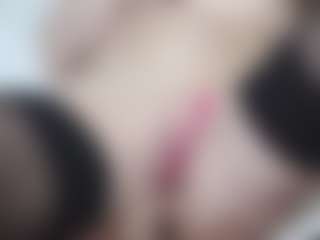 AnnaHotSquirt's Live Sex Cam Show