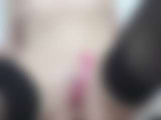 AnnaHotSquirt's Live Sex Cam Show