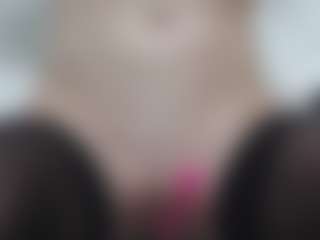 Live cam show with AnnaHotSquirt - Anal on AdultVida.com
