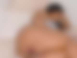 Live cam show with BEST DICK SUCKER ON CAMSODA - Public on Latina Girls