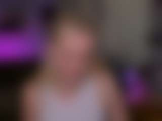 Live cam show with madam-ulis - Blonde Hair on Uber Horny