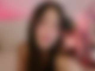 Live cam show with Cutie Riley - Handjob on Camming Site
