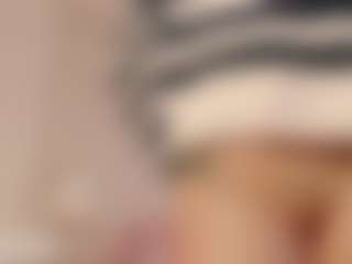 Cutie Riley's Live Sex Cam Show