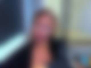Live cam show with BarbaraSkills - Athletic Public on Streamer API