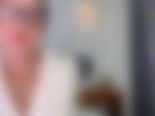 Lora's Live Sex Cam Show