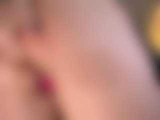 Lora's Live Sex Cam Show