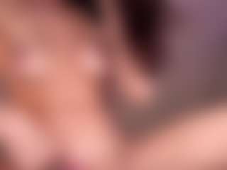 Lora's Live Sex Cam Show