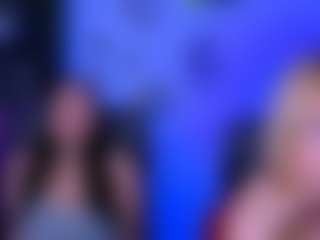 Live cam show with playful-sophie - Shaved Pussy on Fling VIP Chat