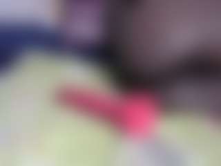 Live cam show with Sweetsanta98 - Black Squirt on Camsoda