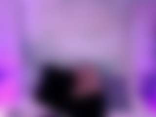 Live-Cam-Show mit AnieDoll - Big Cock auf Camsoda